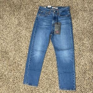 Wedgie Straight Levi’s